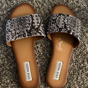 Steve Madden Black and Brown Snake Print Sandals